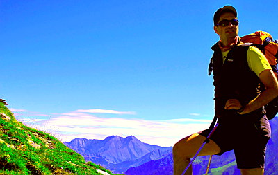 Your-Guide-Thomas-Hiking-in-Swiss-Mountains