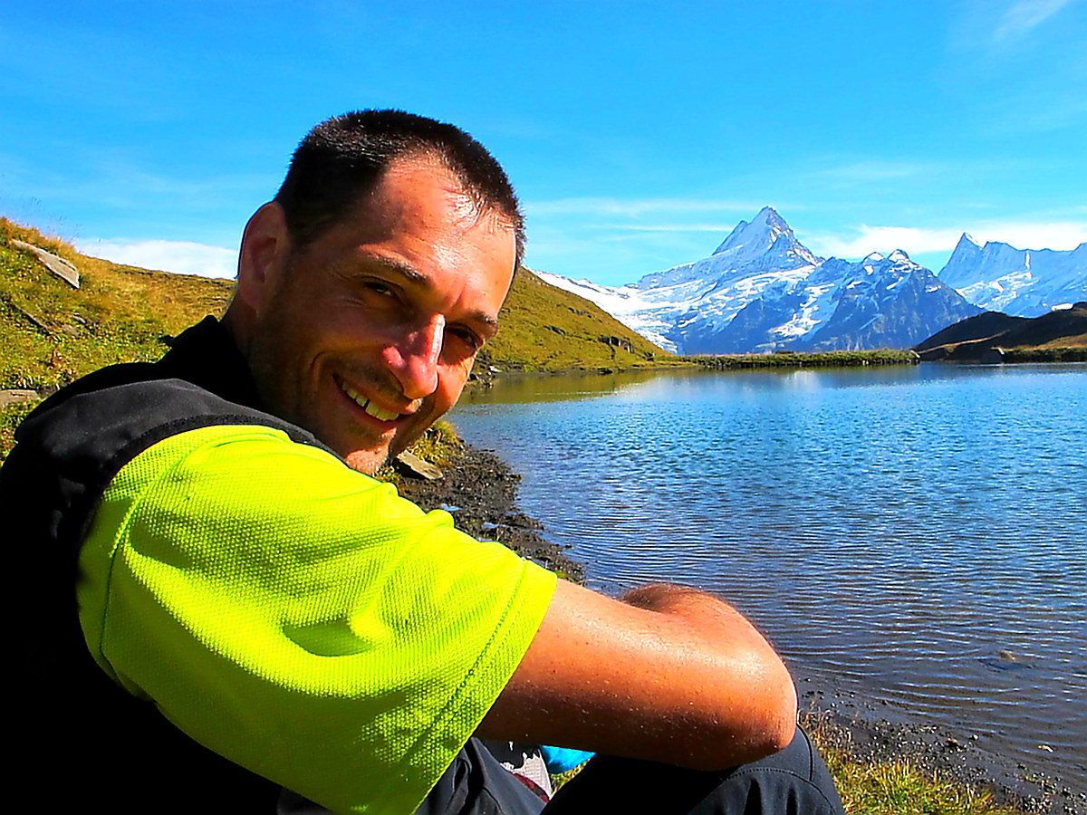 Our-guide-Thomas-Swiss-lakes-and-montains